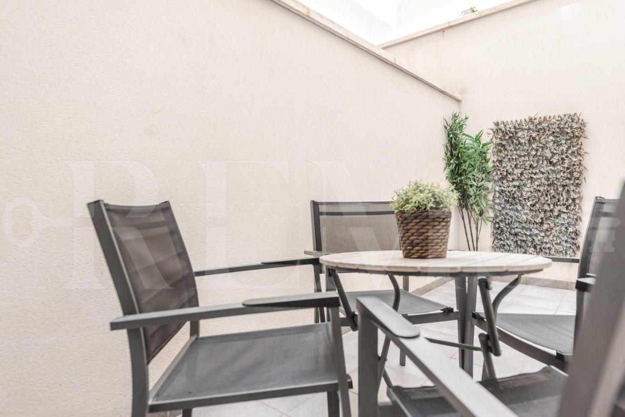 3Br Apartment With Parking And Patio In The Center By Rems Málaga Kültér fotó