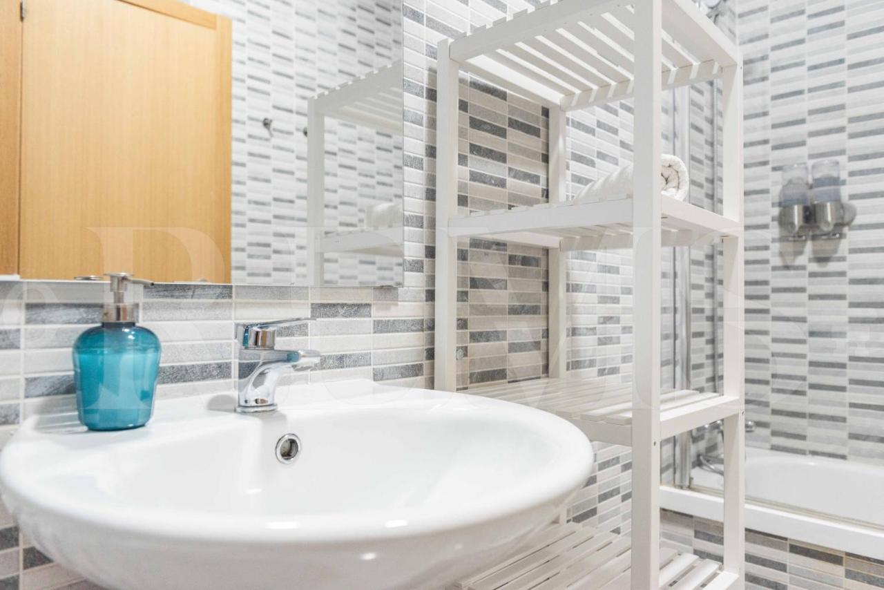 3Br Apartment With Parking And Patio In The Center By Rems Málaga Kültér fotó